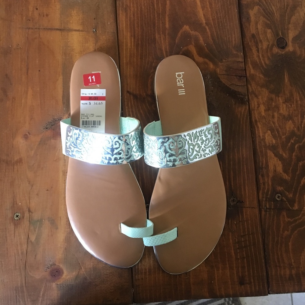 Bar III Tiffany blue toe loop sandal